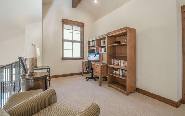 Keystone Sanctuary 248 by SummitCove Vacation Lodging