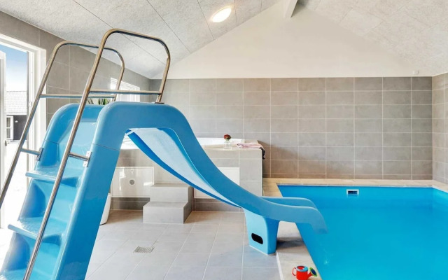 24 Person Holiday Home in Grenaa