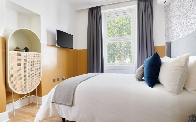 Corner House Hotel