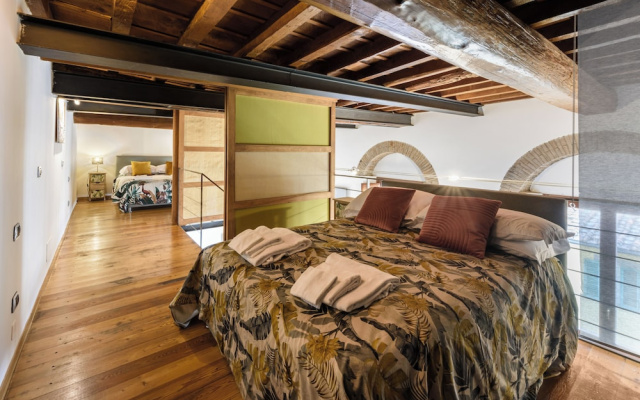 Rustic-Chic Loft by the Duomo