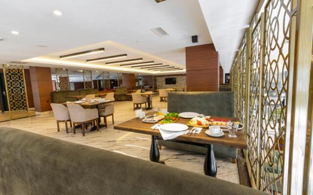 Grand Vaves Otel