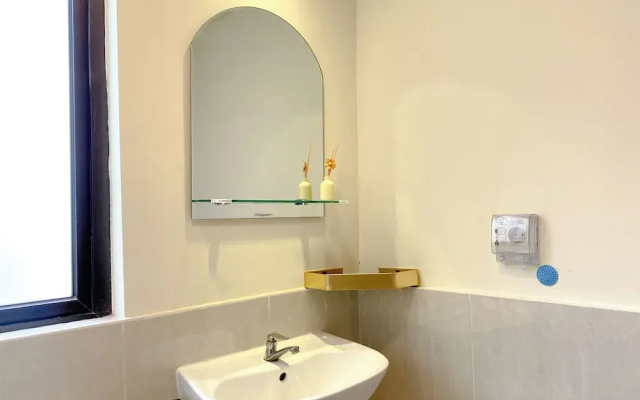 Homey 2Br At Meikarta Apartment