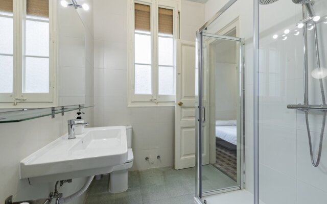 RAMBLA - Cozy Big Apartment