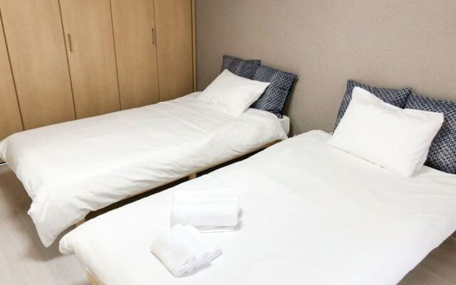 Shinsaibashi Family House