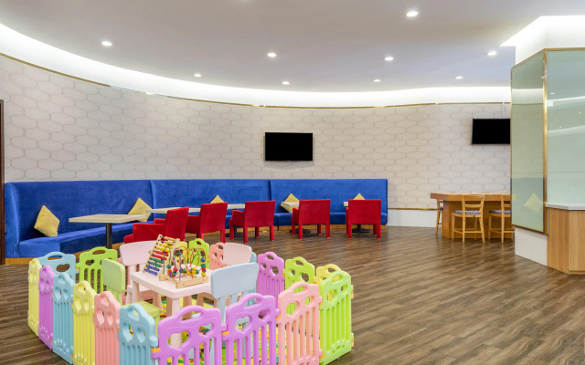 Holiday Inn Express Shanghai Wujiaochang