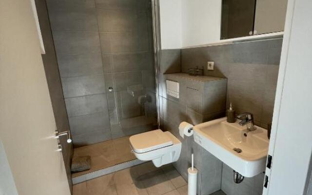 Apartment Rhein - Central - Balcony - Tradefair