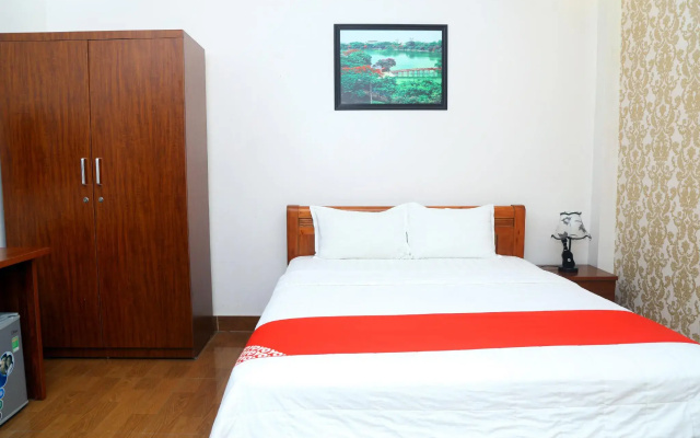 Luxury Airport Hotel & Spa