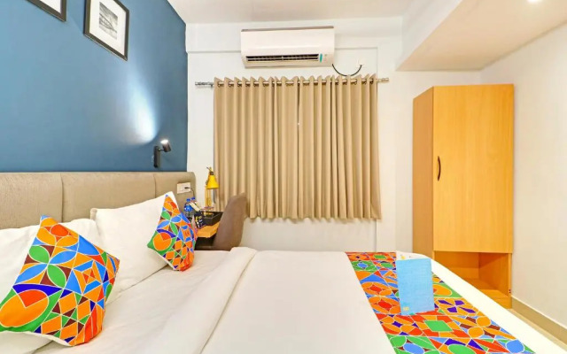 OYO 78582 SilverKey Hotel Mayfair Tower