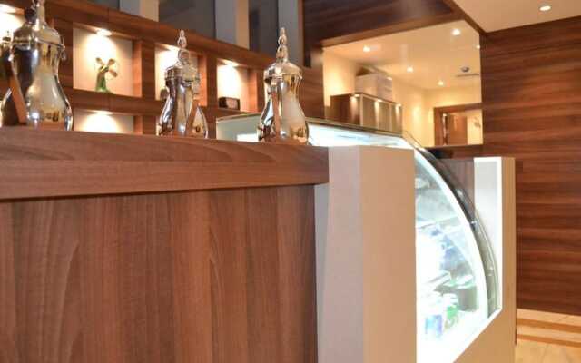 Taleen Al Hamraa Hotel