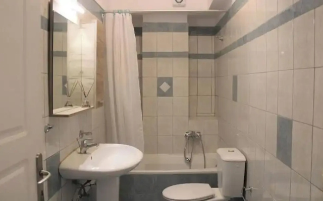 "kalamaki Plaza Apartments \"thalassa\""