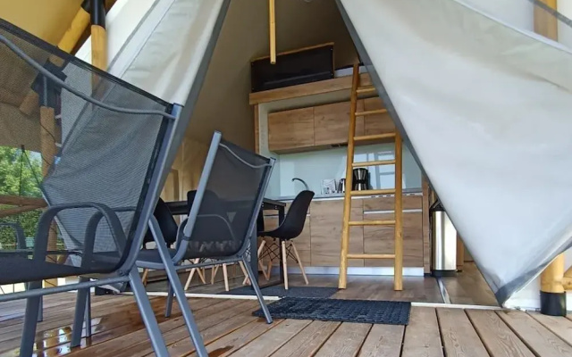 Nice Safari Tent 9 km From Maastricht