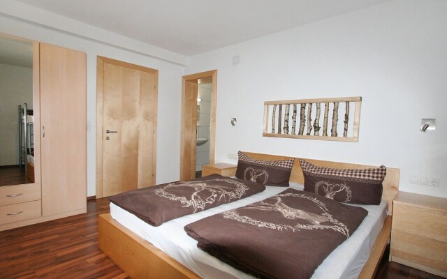 Matt See in See With 2 Bedrooms and 3 Bathrooms