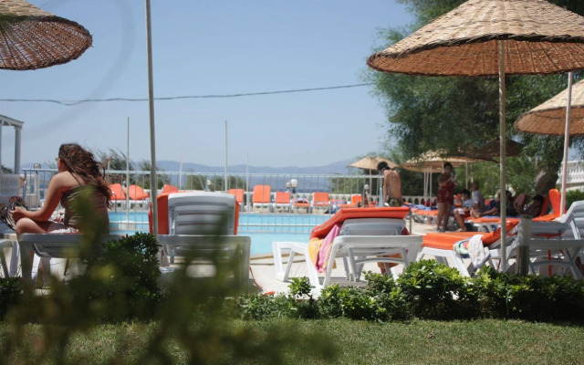 WA Cesme Farm Hotel Beach Resort & Spa