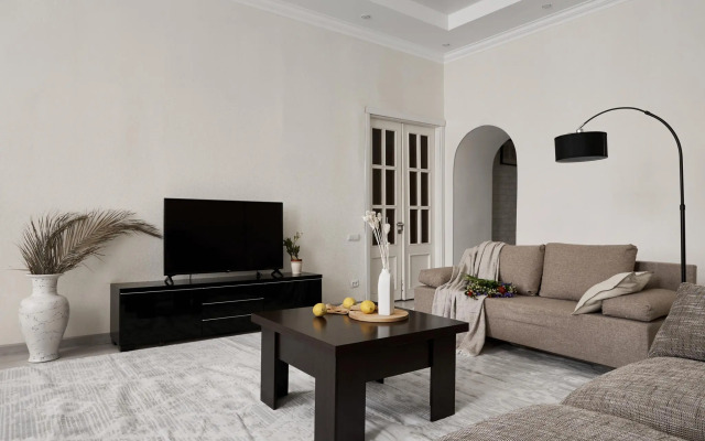 Vesta on Ligovsky 107