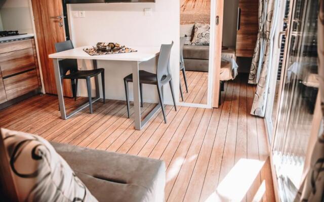 Mobile Home Kailani Nr 121, Camping Porton Biondi