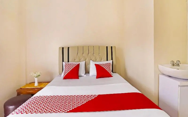 OYO 91129 D'ta Kost Syariah