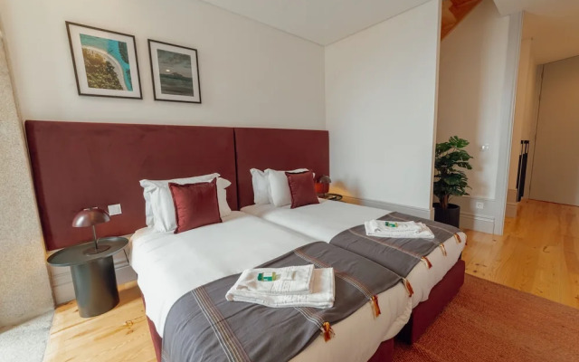 Heart OF Porto Apartment F Duplex by Vacationy