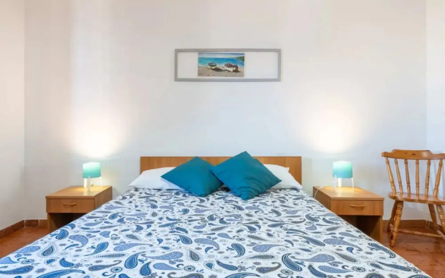 Relaxing Holiday Home 50m From Lu Bagnu Beach