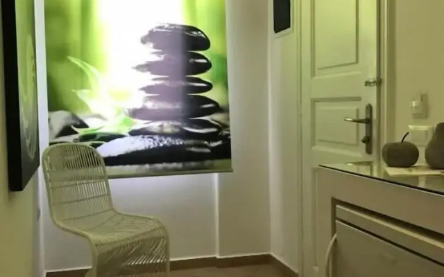 YL Suites