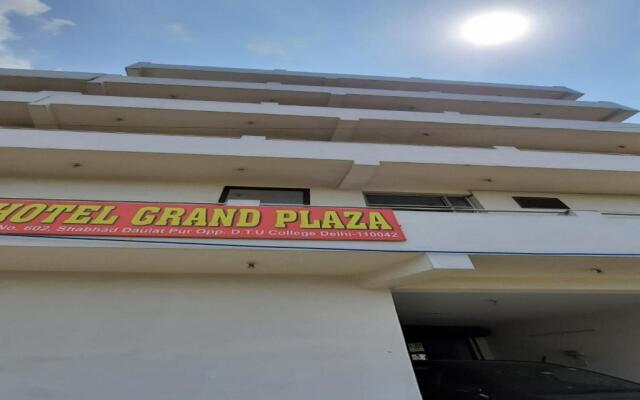 OYO 82033 Hotel Grand Plaza