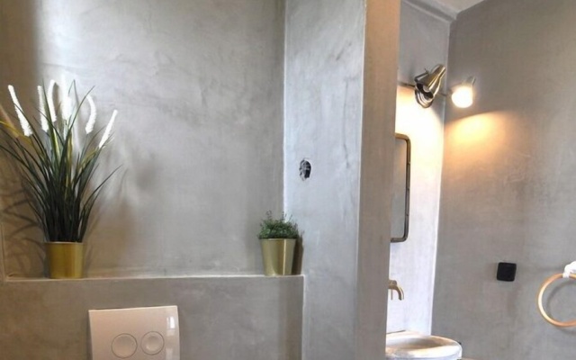 Zennova 61 Boutique Studio in Nikiti