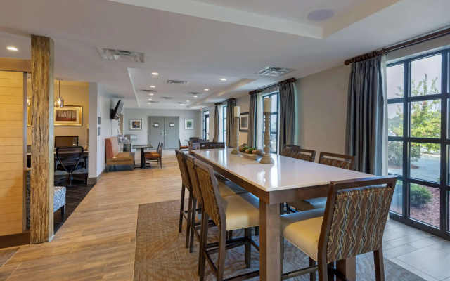 Comfort Inn & Suites East Ellijay