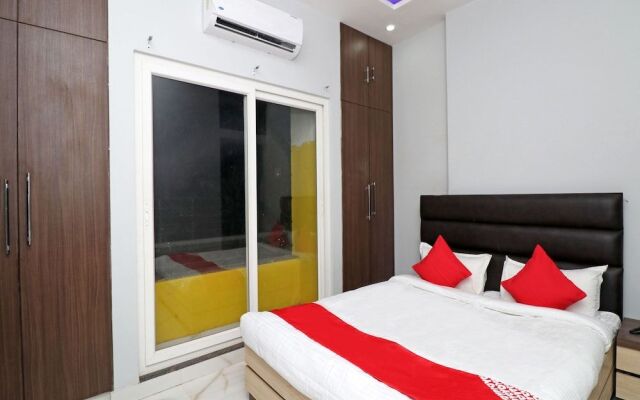 OYO 23416 Maharaja Hotel