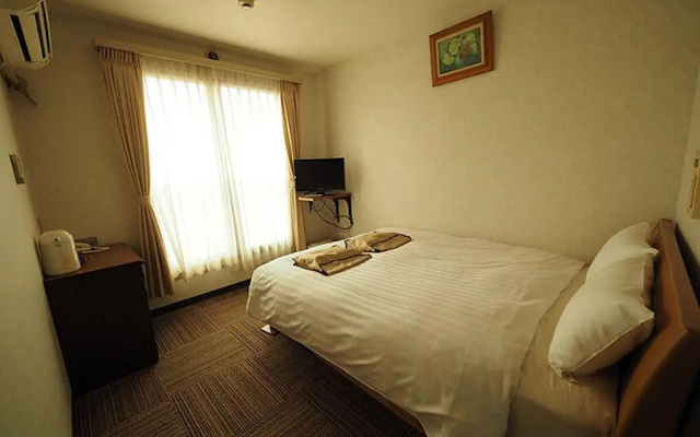 Business Hotel Urbanty Nishikujo – Guest Rooms – Osaka