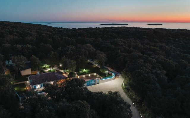 Stunning Home in Rovinj With Wifi and 2 Bedrooms