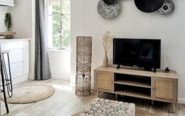 #New#Terrasse Sud Ouest#Pied De La Cité #1