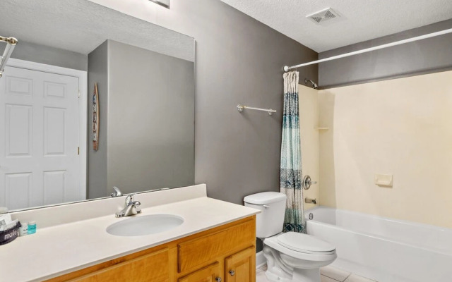 Ocean Reef 1106 - Lazy Daze