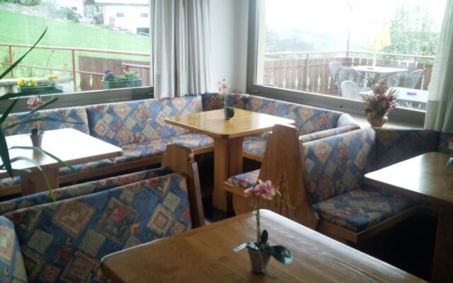 Albergo Bucaneve