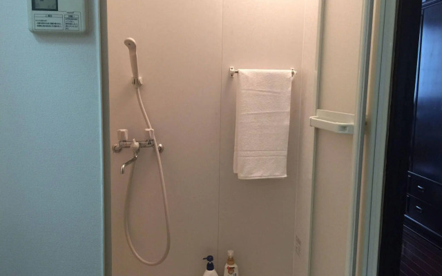 Naniwa Guest House