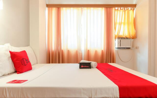 RedDoorz @ Paterno Street Tacloban