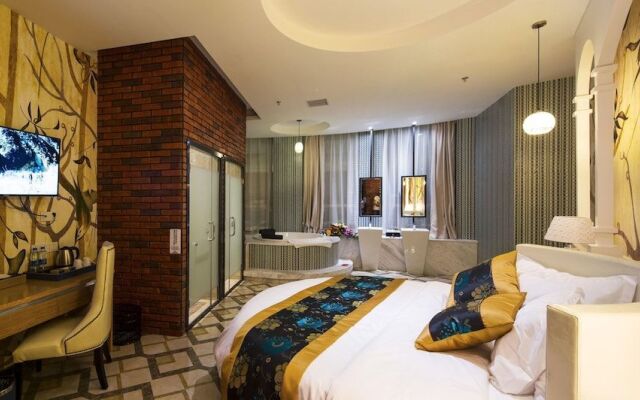 Wuhan Wanchen Theme Hotel