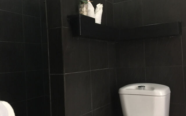 La Pernela Beachfront Resort