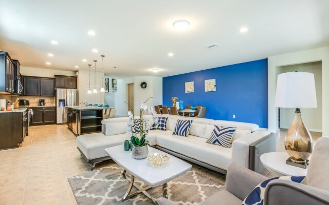 Windsor at Westside - 8875 Qin Loop