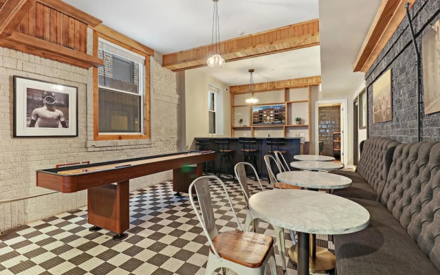 Uptown Studio Gem - Montrose rep