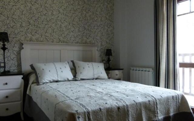 Hospedería Santa Cruz