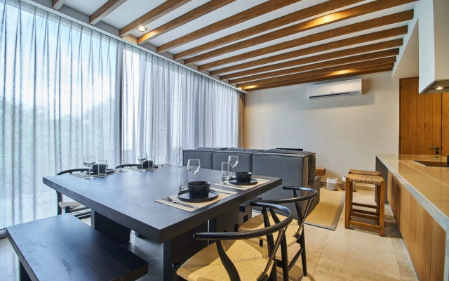 Pure Condos 304 By Lockey