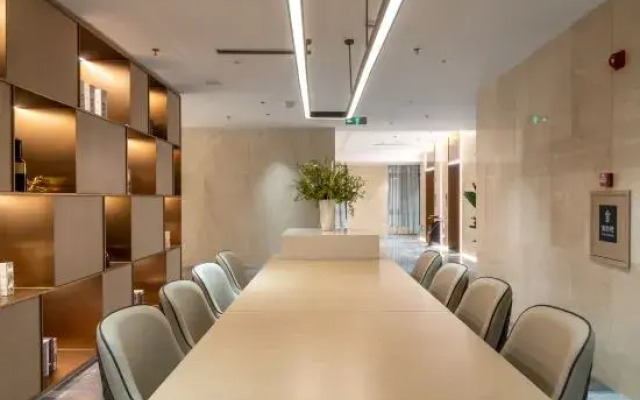Lavande Hotel (Near Chaoshan High-speed Railway Station and Jieyang Chaoshan International Airport)