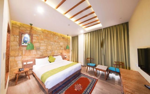 Woodapple Hotel and Spa
