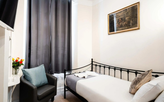 Lancaster Court Hotel