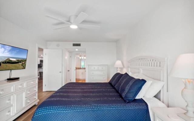 Land's End 7-402 Beach Front - Premier