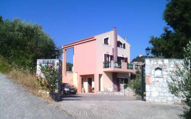 Dimosthenis Villas