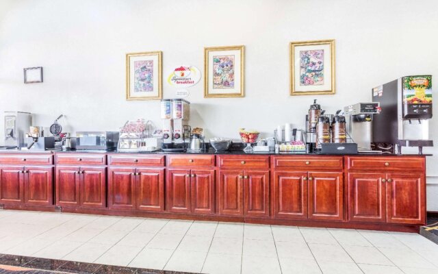 Motel 6 Forsyth, GA – Tift College