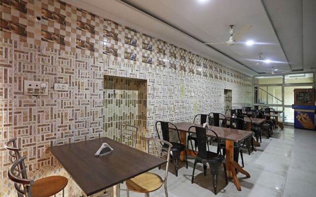 OYO 10609 Hotel Jodhpur Royals