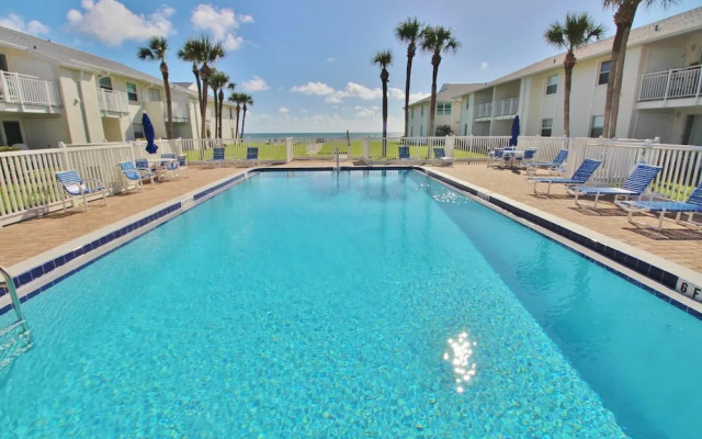 Colony Beach Club 248