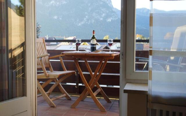 Sunny 1-room apartment near railway station