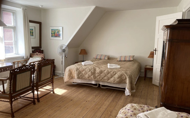 Bellingegaard Bed and Breakfast